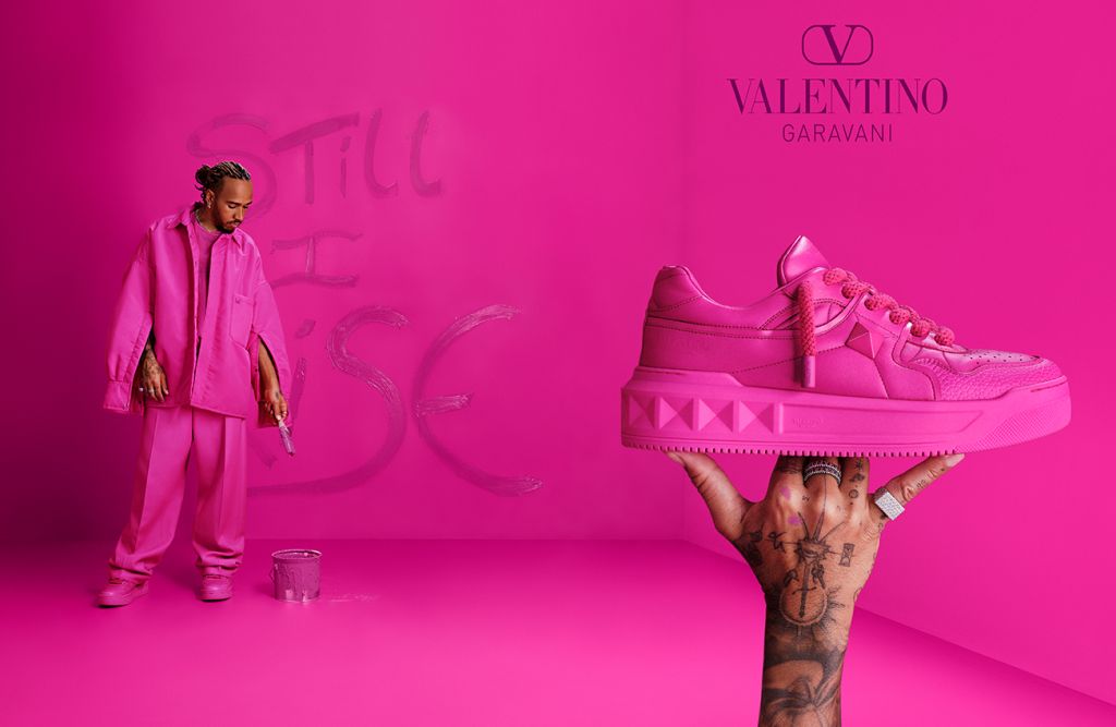 valentino_man-pp-pink-fw22-23_web.jpeg